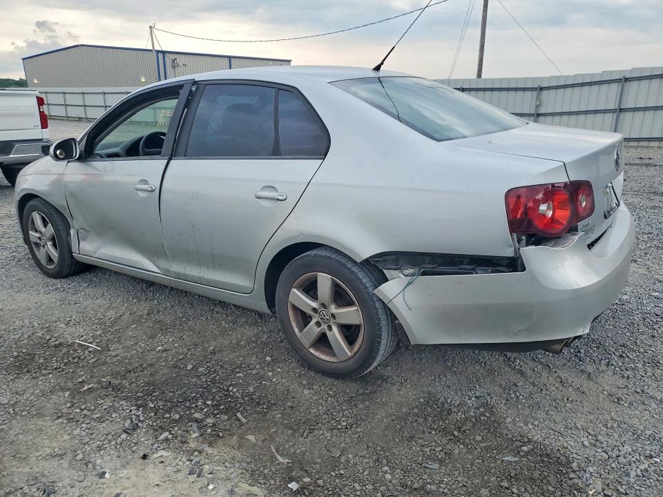 53040266 :رقم المزاد ، 3VWJM71K58M131738 vin ، 2008 Volkswagen Jetta مزاد بيع