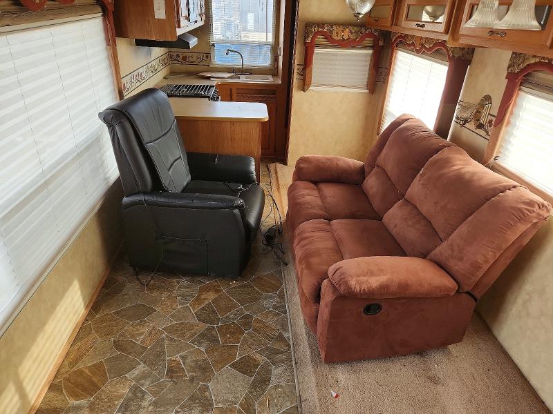 2006 Jayco M-323 Rks მანქანა იყიდება აუქციონზე, vin: 1UJCJ02R261LA0207, აუქციონის ნომერი: 51639166