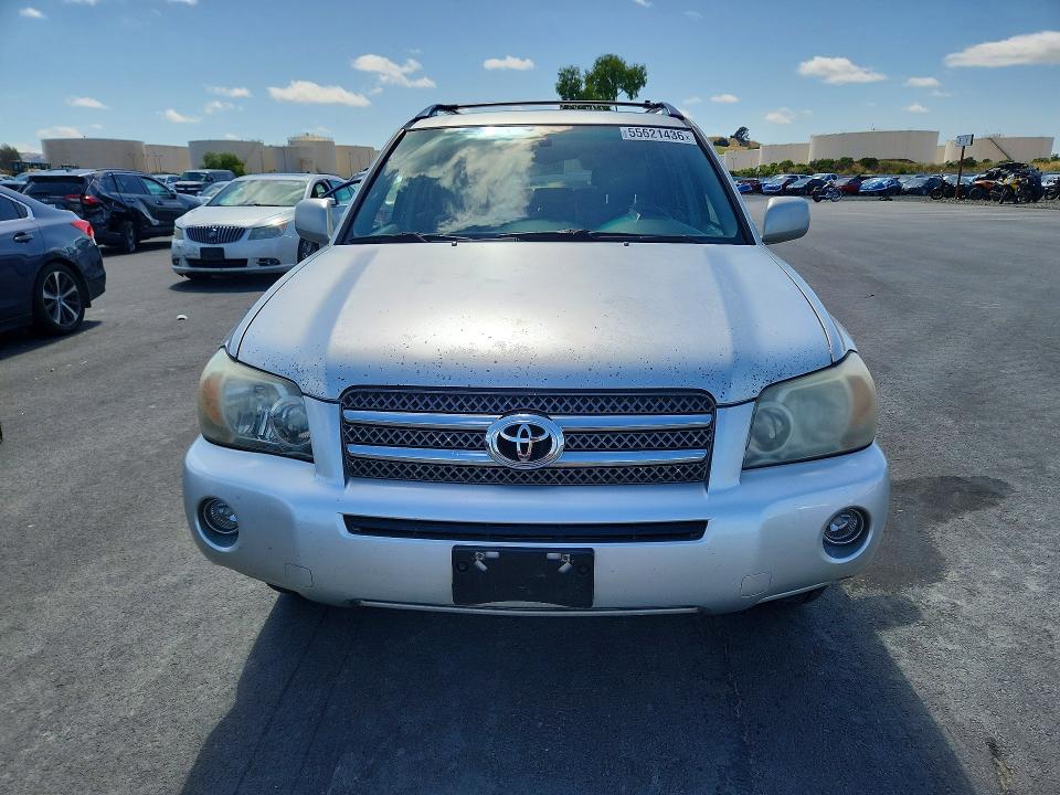 55621436 :رقم المزاد ، JTEDW21A360015888 vin ، 2006 Toyota Highlander مزاد بيع