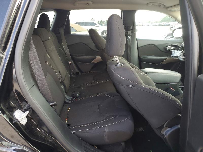 45935016 :رقم المزاد ، 1C4PJLCB2HW642125 vin ، 2017 Jeep Cherokee مزاد بيع