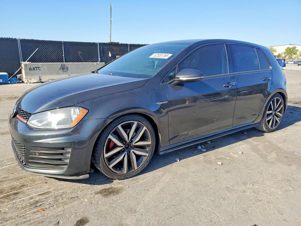 Продажа на аукционе авто 2015 Volkswagen Gti, vin: 3VW4T7AU8FM051557, номер лота: 52555766