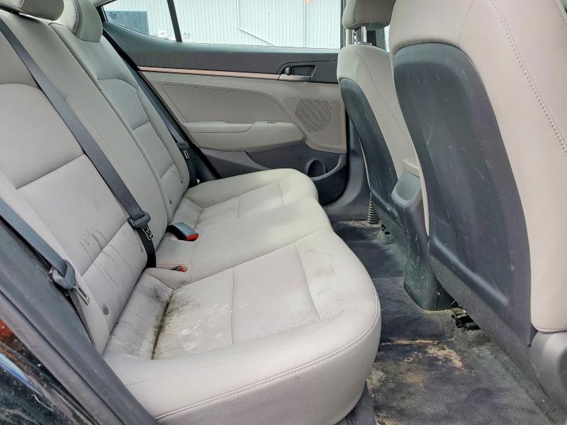 55364186 :رقم المزاد ، 5NPD74LF1JH338466 vin ، 2018 Hyundai Elantra مزاد بيع