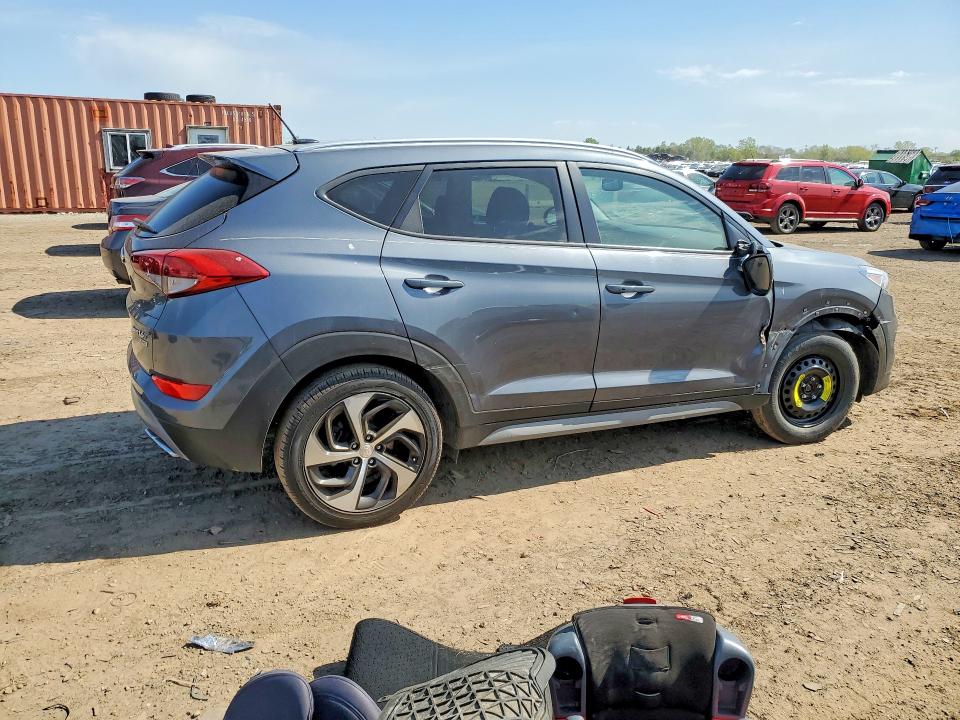 52210856 :رقم المزاد ، KM8J3CA29HU402581 vin ، 2017 Hyundai Tucson Limited/sport مزاد بيع