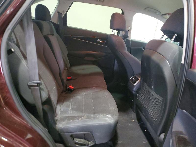 52825366 :رقم المزاد ، 5XYPGDA35HG323573 vin ، 2017 Kia Sorento مزاد بيع