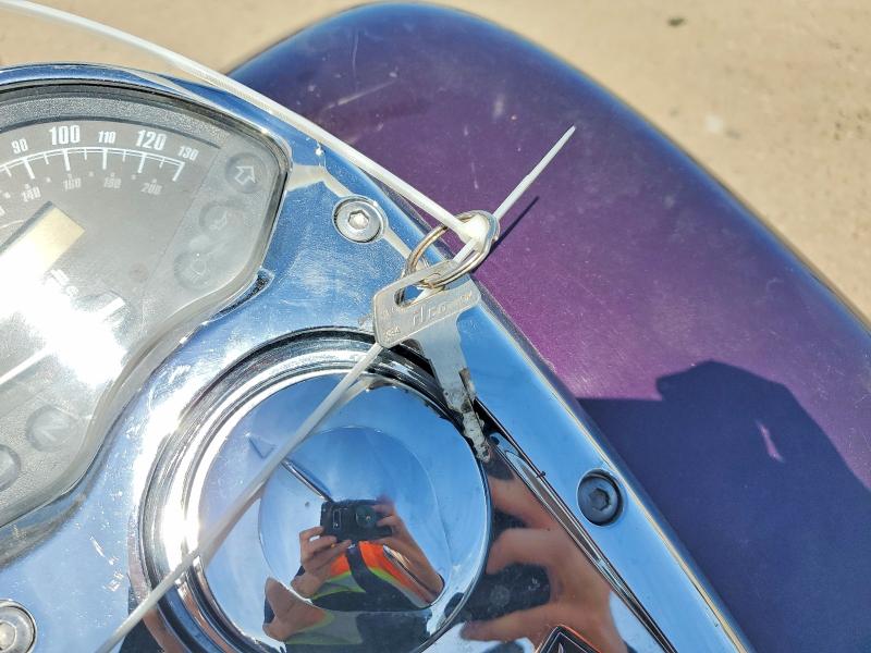 54149596 :رقم المزاد ، 1HFSC52385A201432 vin ، 2005 Honda Vtx1300 مزاد بيع