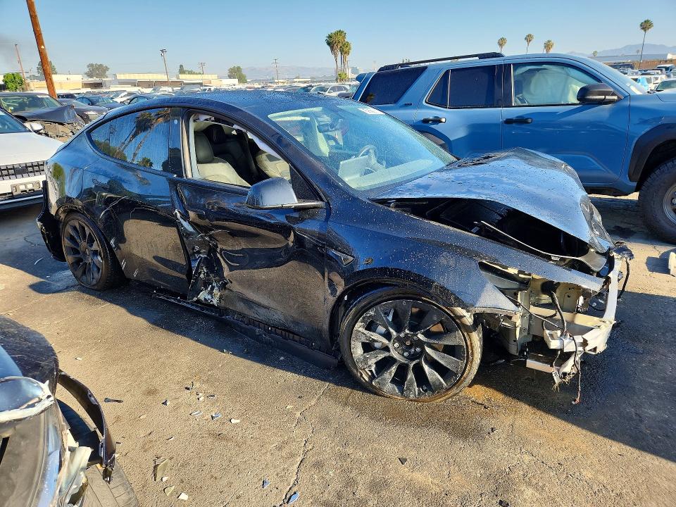 51572466 :رقم المزاد ، 7SAYGDEE4NF480307 vin ، 2022 Tesla Model Y مزاد بيع