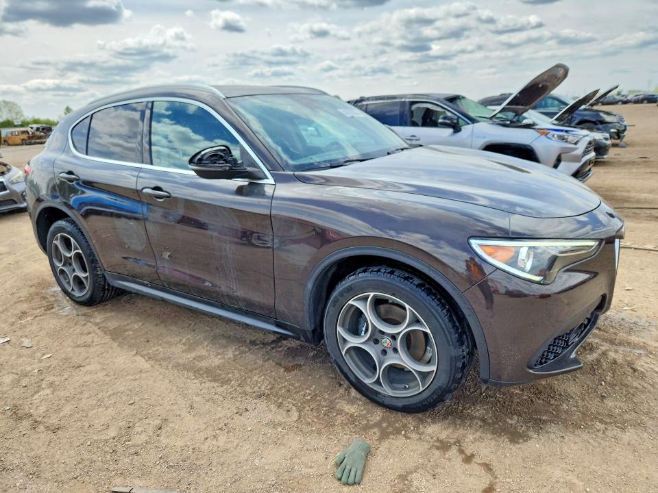 Продаж на аукціоні авто 2018 Alfa Romeo Stelvio, vin: ZASFAKAN0J7C05198, номер лоту: 51625036