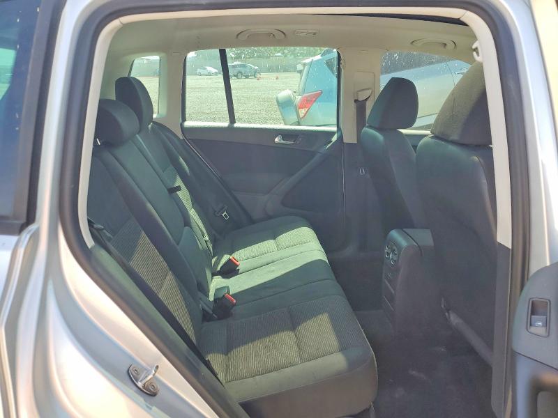 2012 Volkswagen Tiguan მანქანა იყიდება აუქციონზე, vin: WVGAV7AX4CW581803, აუქციონის ნომერი: 54167426