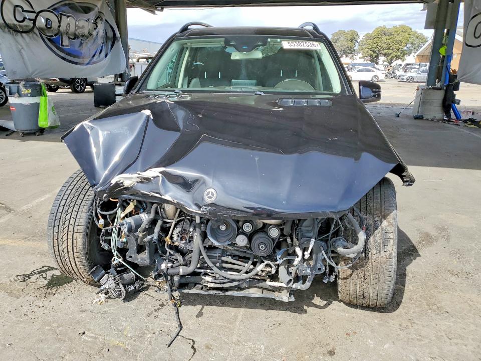 55382536 :رقم المزاد ، 4JGDF7DEXJB143439 vin ، 2018 Mercedes-benz Gls مزاد بيع