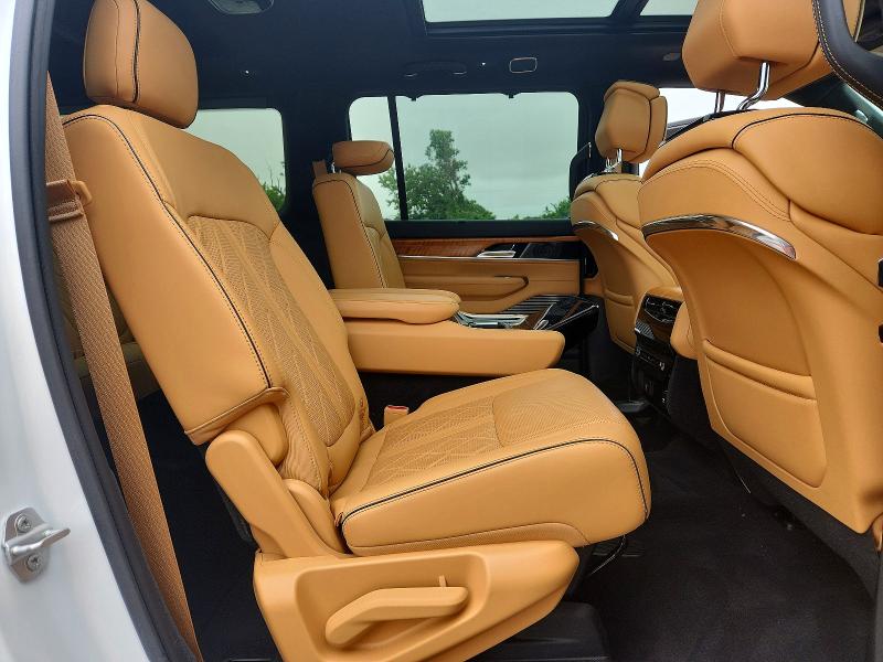 54426496 :رقم المزاد ، 1C4SJSGP5PS564195 vin ، 2023 Jeep Grand Wagoneer مزاد بيع