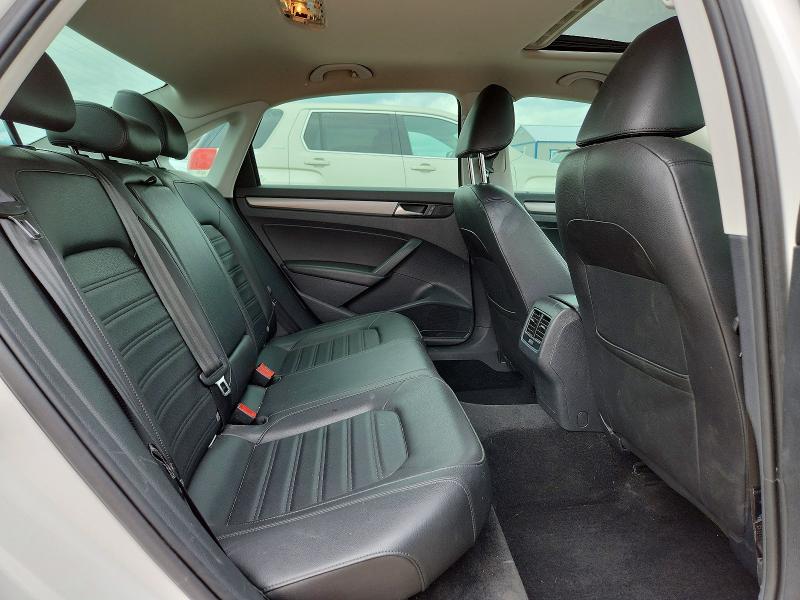 2015 Volkswagen Passat მანქანა იყიდება აუქციონზე, vin: 1VWBT7A31FC049472, აუქციონის ნომერი: 55057626