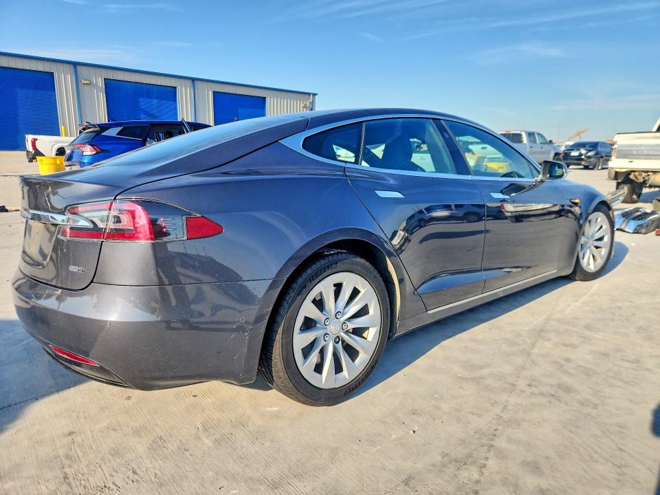 Продажа на аукционе авто 2017 Tesla Model S, vin: 5YJSA1E2XHF183779, номер лота: 53529776