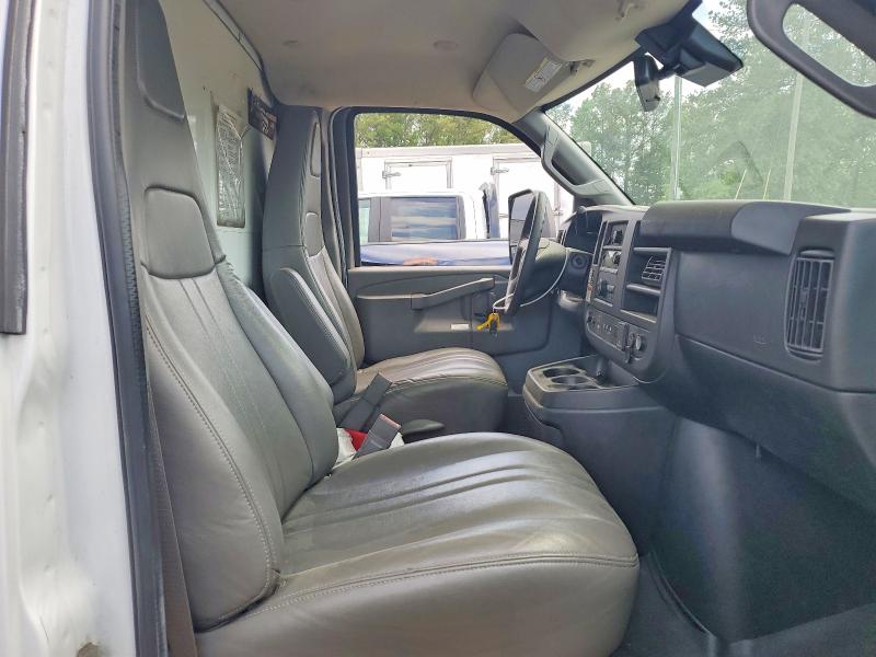 51197886 :رقم المزاد ، 7GZ37TC70MN012048 vin ، 2021 Gmc Savana مزاد بيع