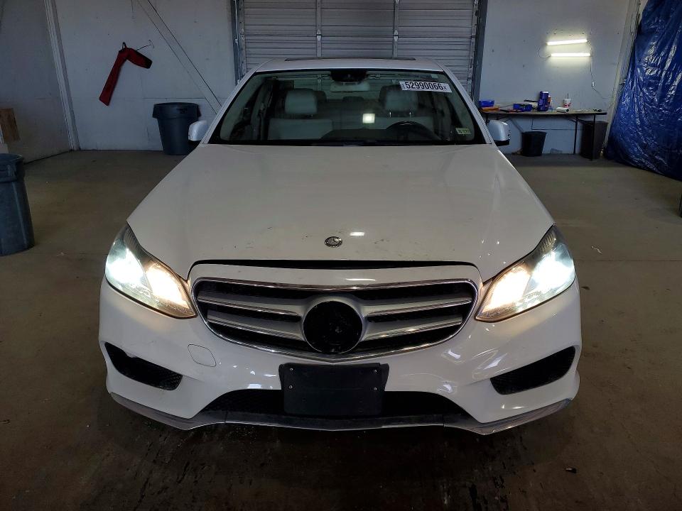 Продажа на аукционе авто 2016 Mercedes-benz E, vin: WDDHF8JB6GB277031, номер лота: 52990066
