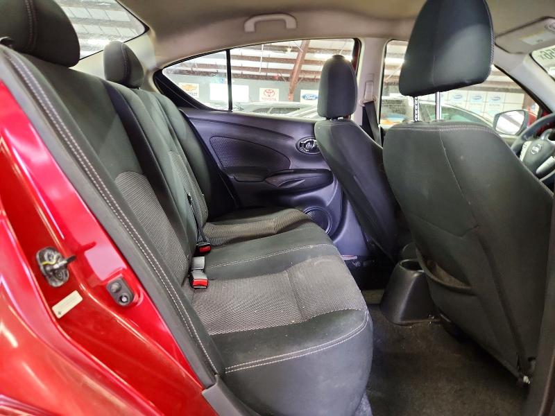 54717756 :رقم المزاد ، 3N1CN7APXJK406531 vin ، 2018 Nissan Versa مزاد بيع