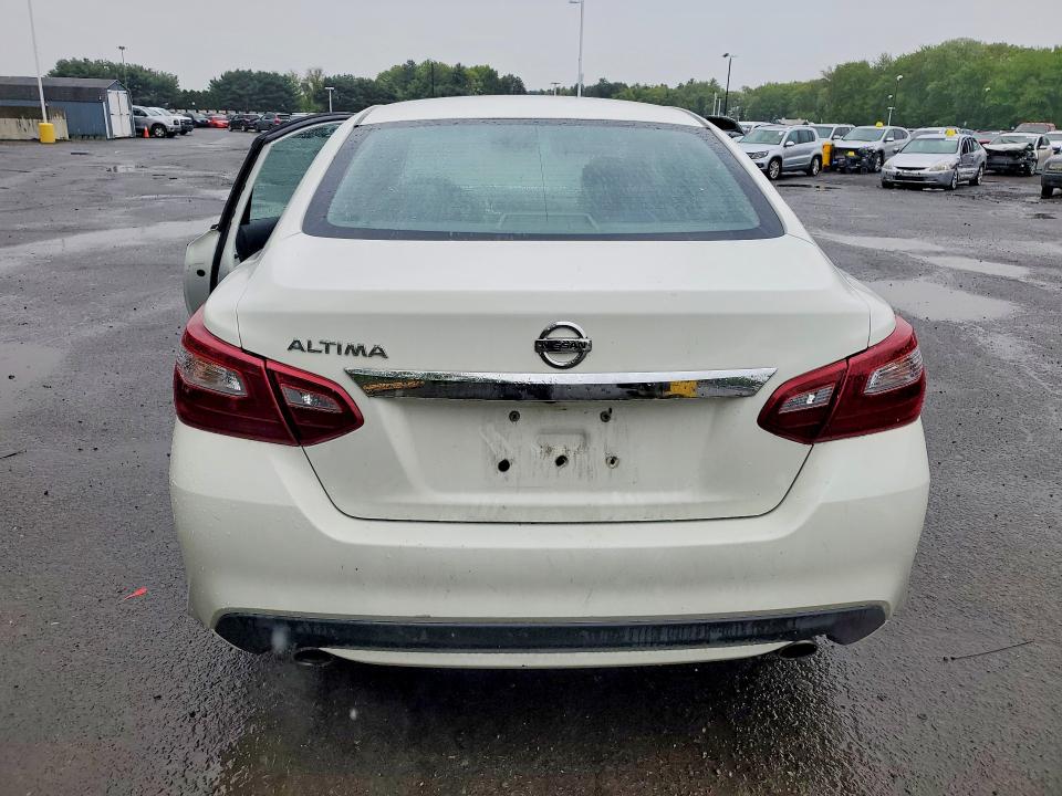 53461676 :رقم المزاد ، 1N4AL3AP0JC148258 vin ، 2018 Nissan Altima مزاد بيع