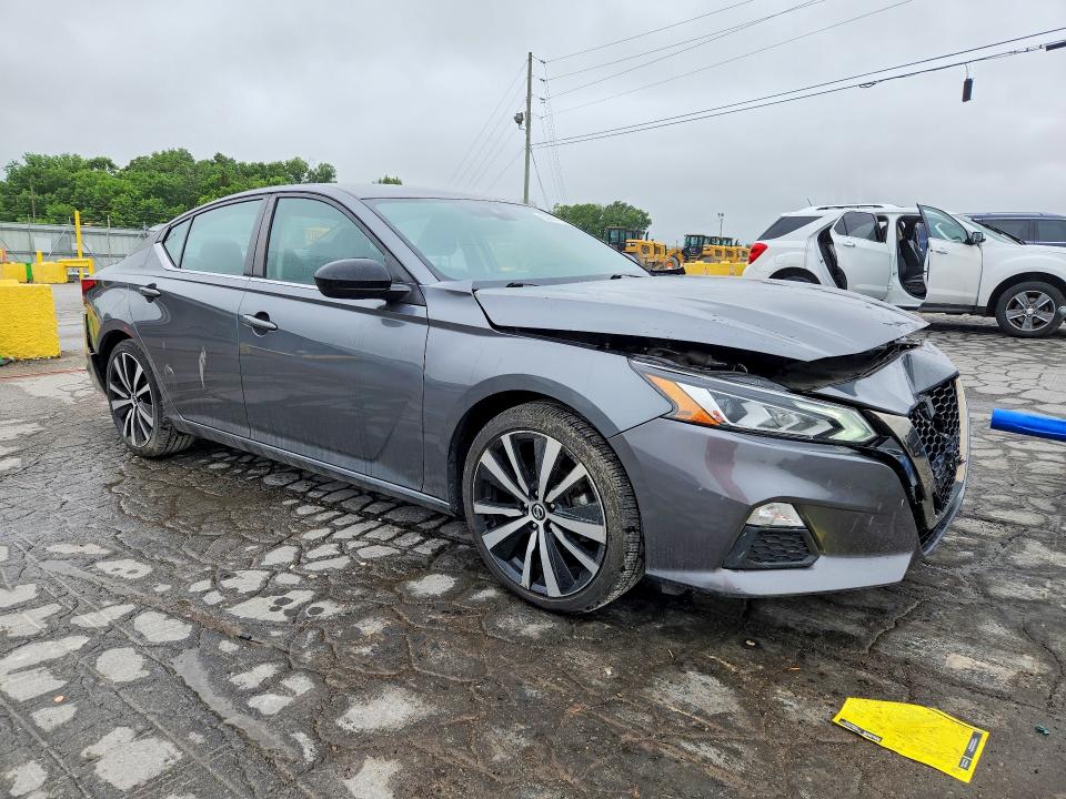 2022 Nissan Altima მანქანა იყიდება აუქციონზე, vin: 1N4BL4CVXNN335104, აუქციონის ნომერი: 52611156