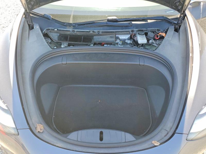 55543806 :رقم المزاد ، 5YJ3E1EB9JF089763 vin ، 2018 Tesla Model 3 مزاد بيع