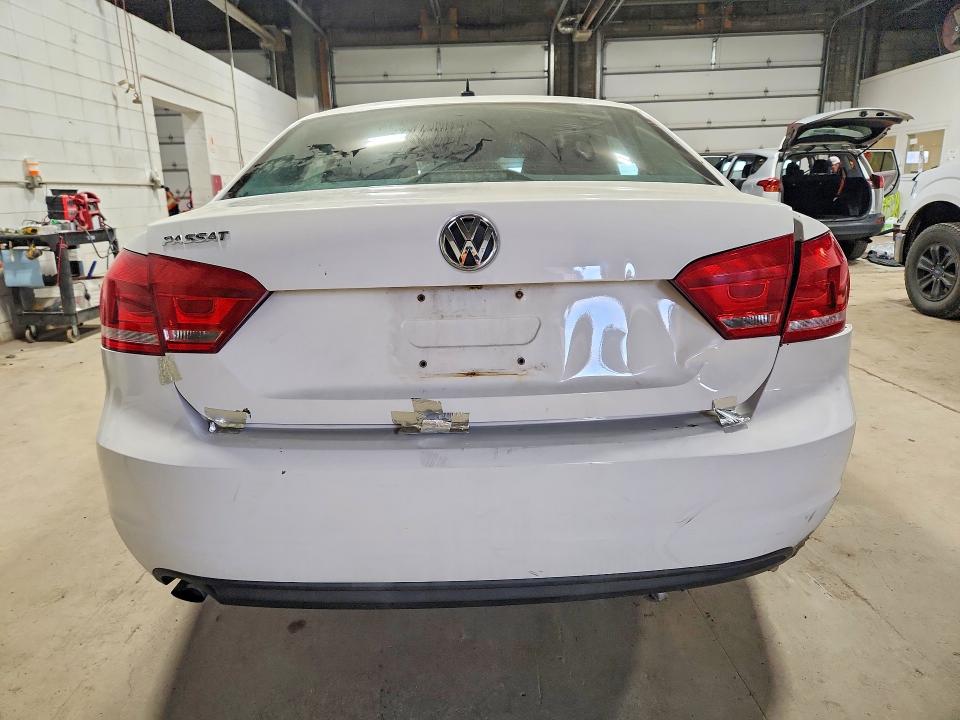 52543696 :رقم المزاد ، 1VWAP7A35DC007867 vin ، 2013 Volkswagen Passat مزاد بيع