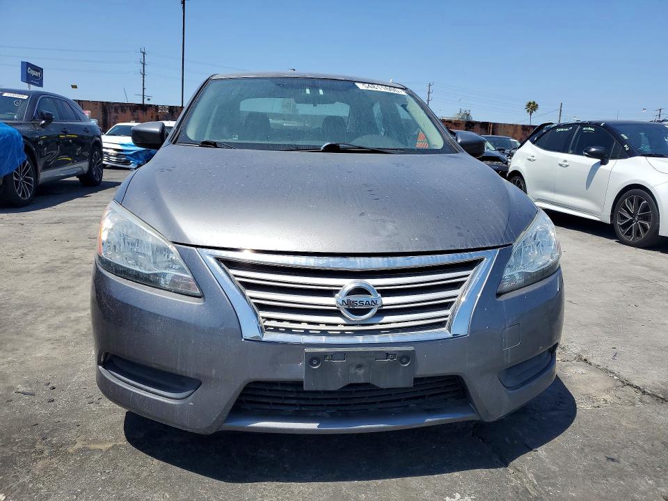 2015 Nissan Sentra მანქანა იყიდება აუქციონზე, vin: 3N1AB7AP1FL673462, აუქციონის ნომერი: 54811606
