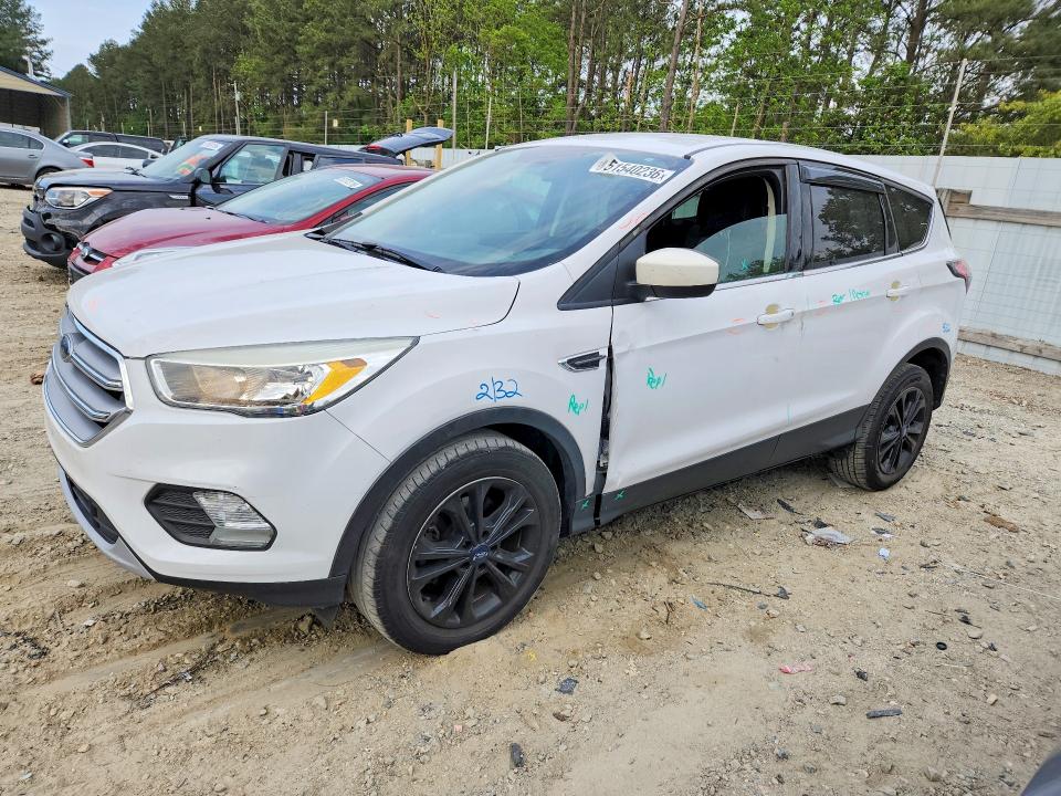 Продаж на аукціоні авто 2017 Ford Escape, vin: 1FMCU0GD8HUA52700, номер лоту: 51540236