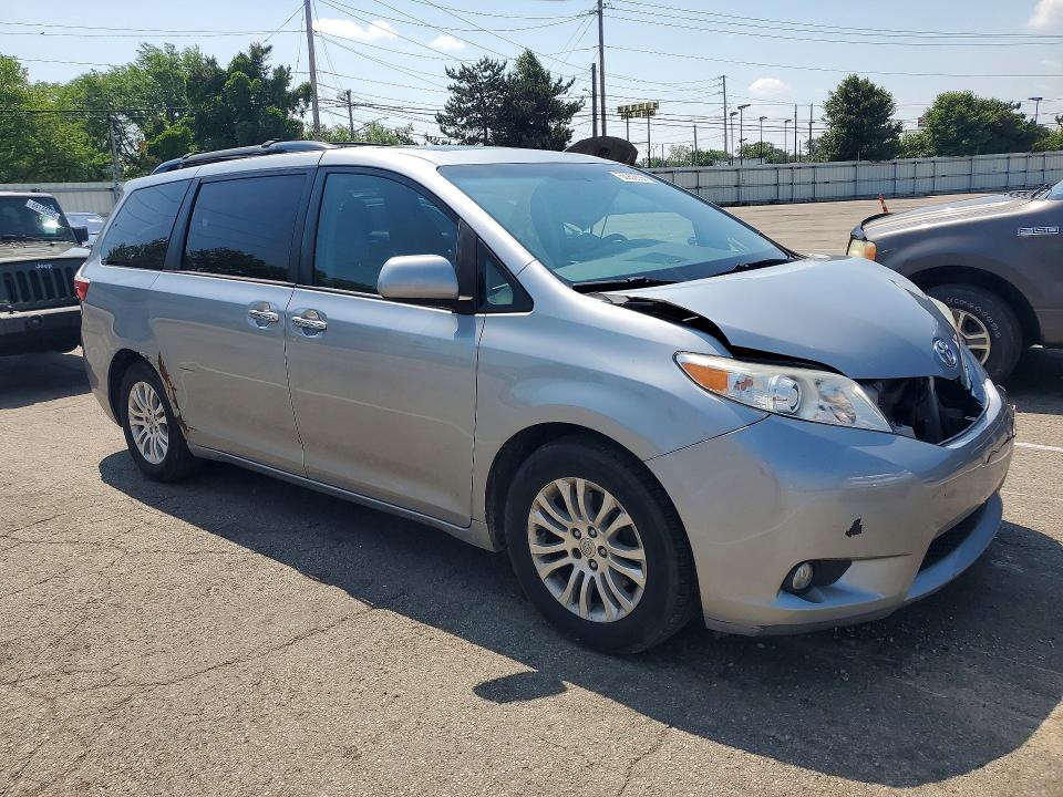 Aukcja sprzedaży 2017 Toyota Sienna, vin: 5TDYZ3DC6HS852571, numer aukcji: 53952656