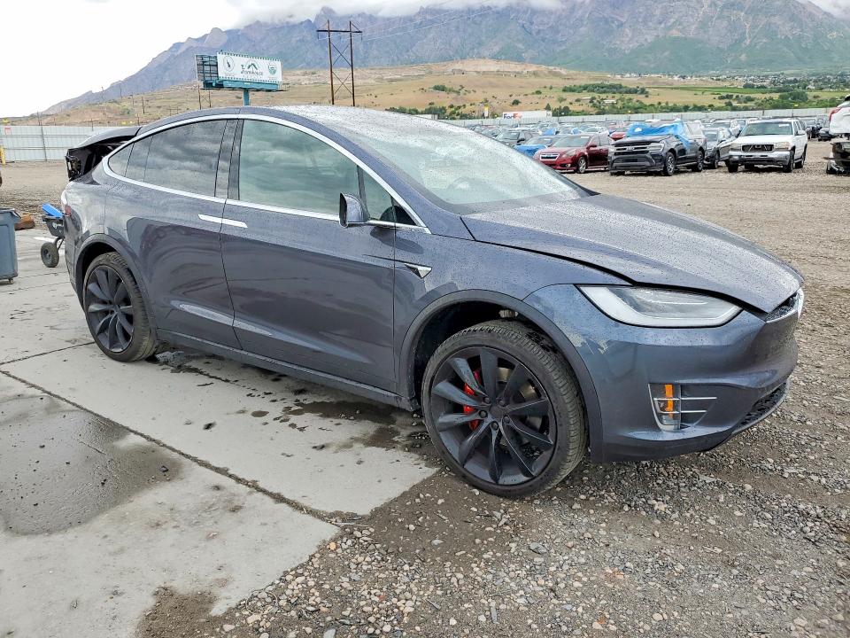 Продажа на аукционе авто 2021 Tesla Model X, vin: 5YJXCAE41MF324931, номер лота: 55018936