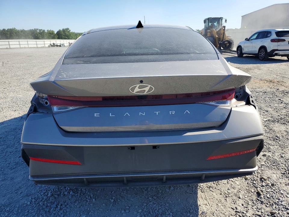 2024 Hyundai Elantra მანქანა იყიდება აუქციონზე, vin: KMHLM4DGXRU692284, აუქციონის ნომერი: 52990076