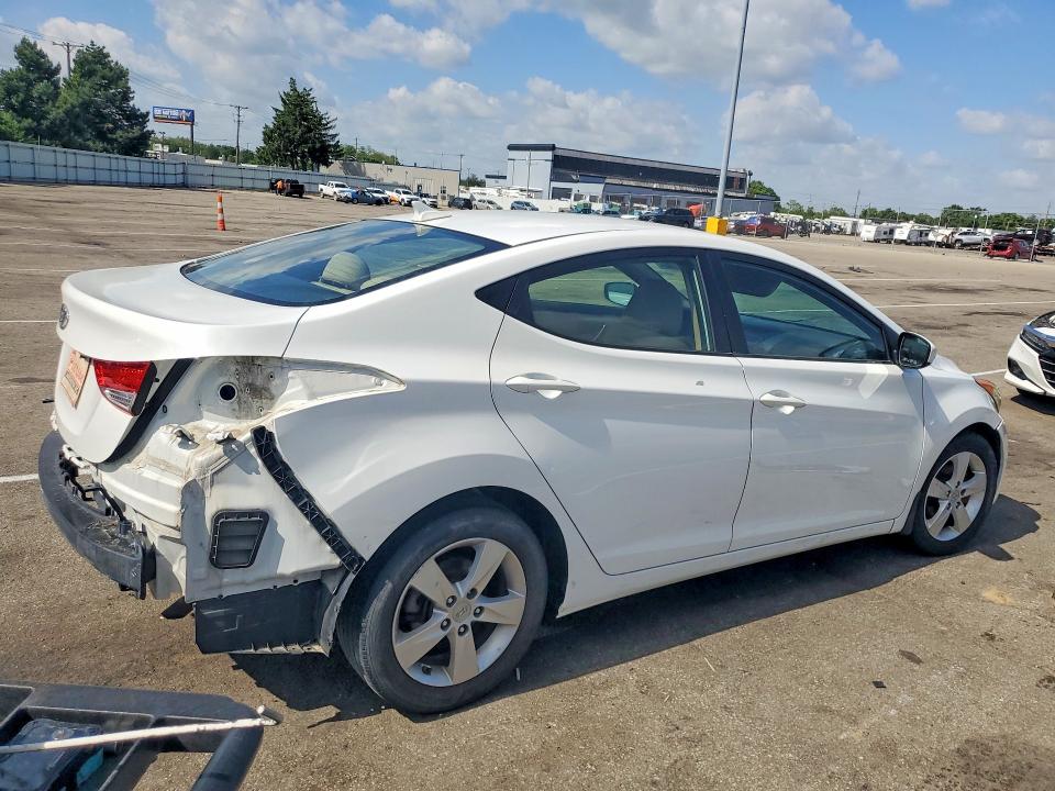 52640196 :رقم المزاد ، 5NPDH4AE1DH337510 vin ، 2013 Hyundai Elantra مزاد بيع