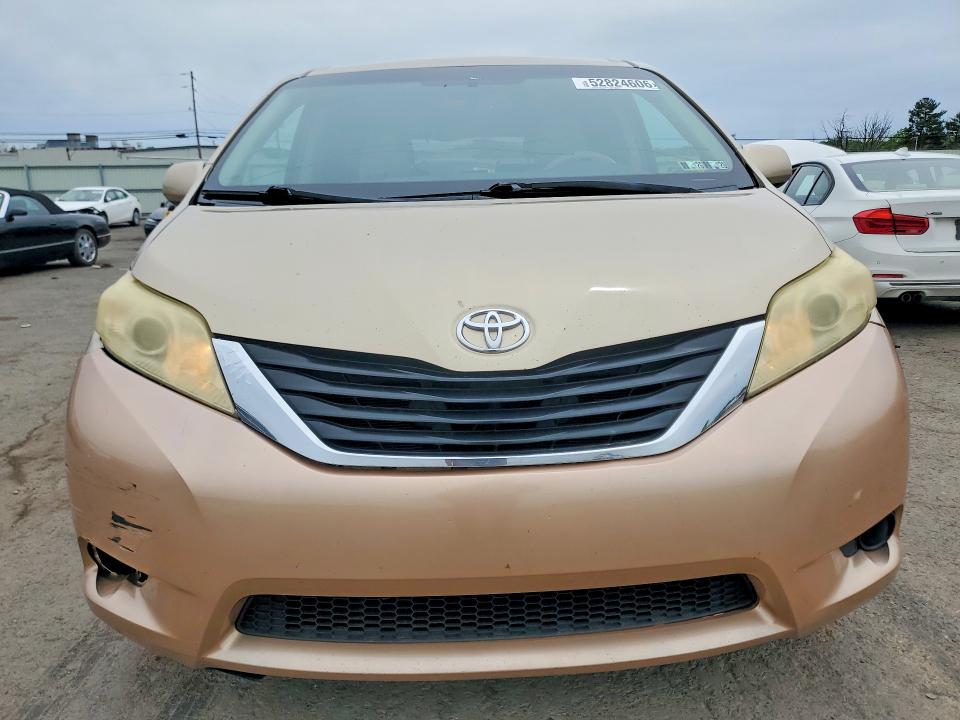 Aukcja sprzedaży 2011 Toyota Sienna, vin: 5TDKK3DC8BS011160, numer aukcji: 52824606