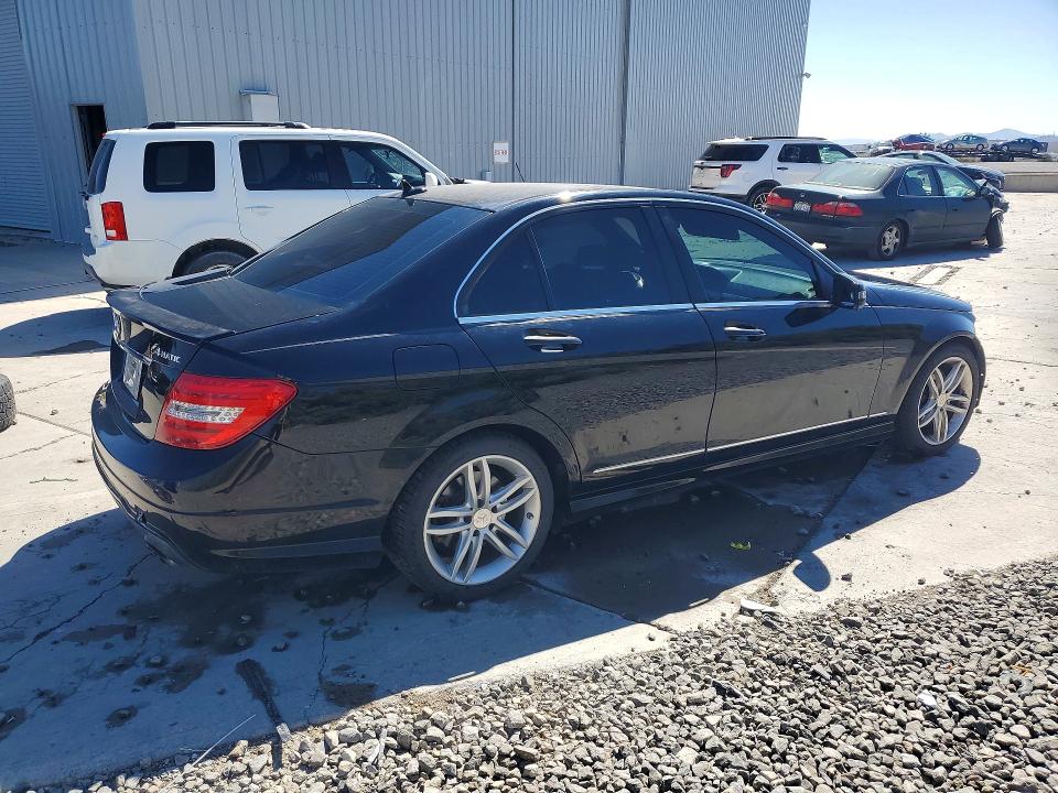 Продаж на аукціоні авто 2013 Mercedes-benz C, vin: WDDGF8AB1DR301489, номер лоту: 53925586