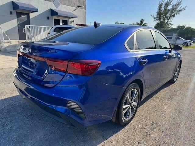55000776 :رقم المزاد ، 3KPF24AD4NE464503 vin ، 2022 Kia Forte مزاد بيع