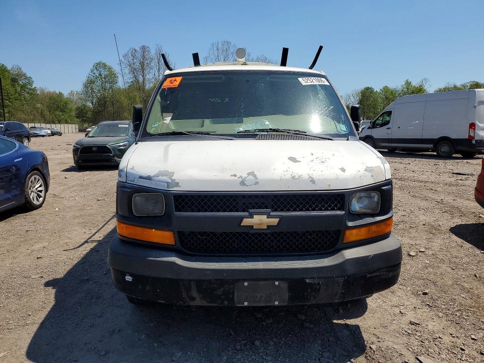 52521006 :رقم المزاد ، 1GCWGFCA9B1177107 vin ، 2011 Chevrolet Express G2500 مزاد بيع