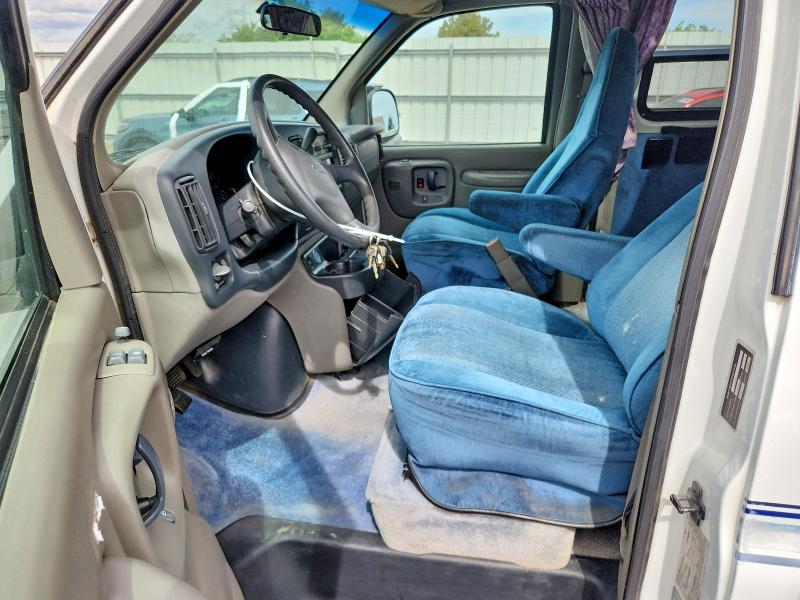 54328796 :رقم المزاد ، 1GBHG31R2Y1119112 vin ، 2000 Chevrolet Express G3500 مزاد بيع