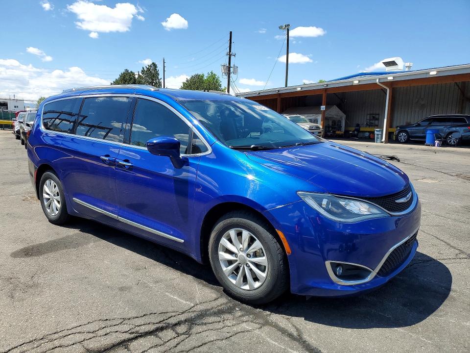 Продаж на аукціоні авто 2018 Chry Pacifica, vin: 2C4RC1BG5JR227853, номер лоту: 52046646
