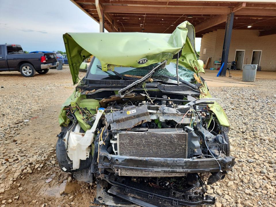 52084446 :رقم المزاد ، KNDJP3A57F7775231 vin ، 2015 Kia Soul مزاد بيع