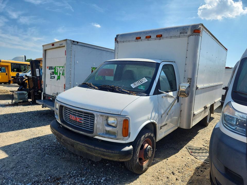 53024156 :رقم المزاد ، 1GDHG31R911900495 vin ، 2001 Gmc Savana مزاد بيع