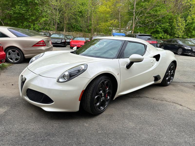 2016 Alfa Romeo 4c მანქანა იყიდება აუქციონზე, vin: ZARBAAA41GM177436, აუქციონის ნომერი: 53692196