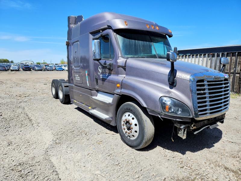 2017 Freightliner Cascadia მანქანა იყიდება აუქციონზე, vin: 1FUJGLDV8HLHM1686, აუქციონის ნომერი: 54066296
