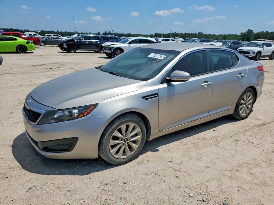 2011 Kia Optima მანქანა იყიდება აუქციონზე, vin: KNAGM4A73B5131805, აუქციონის ნომერი: 55078566