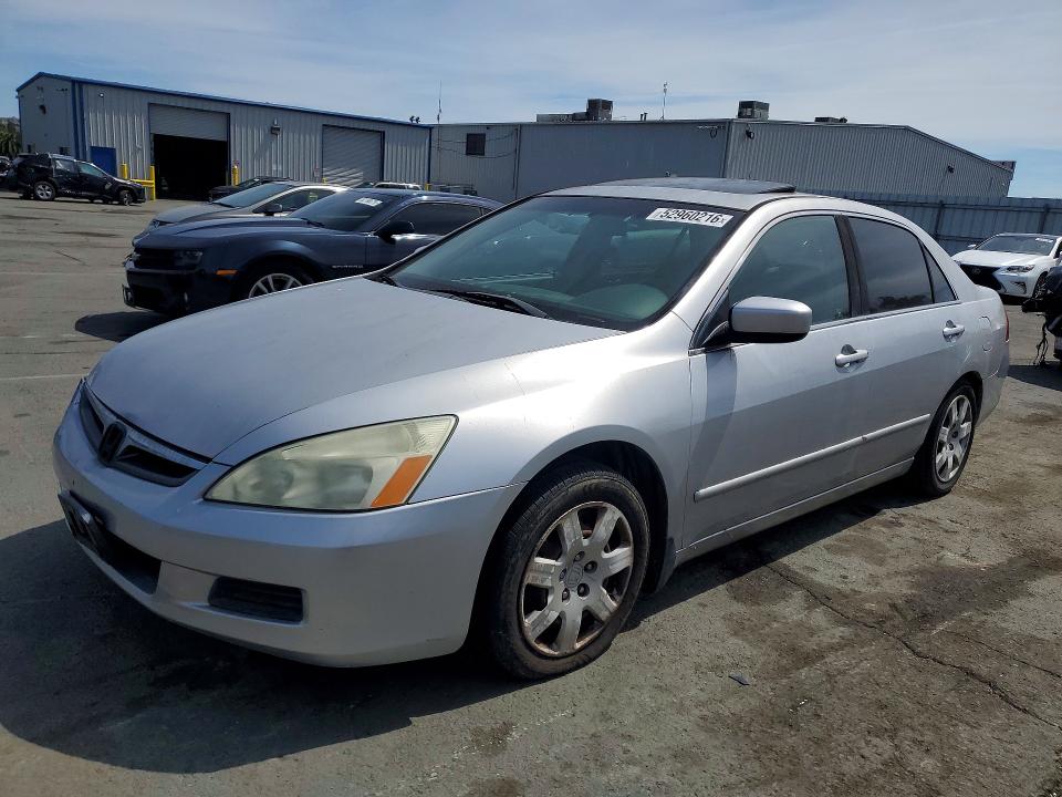 Продажа на аукционе авто 2007 Honda Accord, vin: 1HGCM56867A124744, номер лота: 52960216