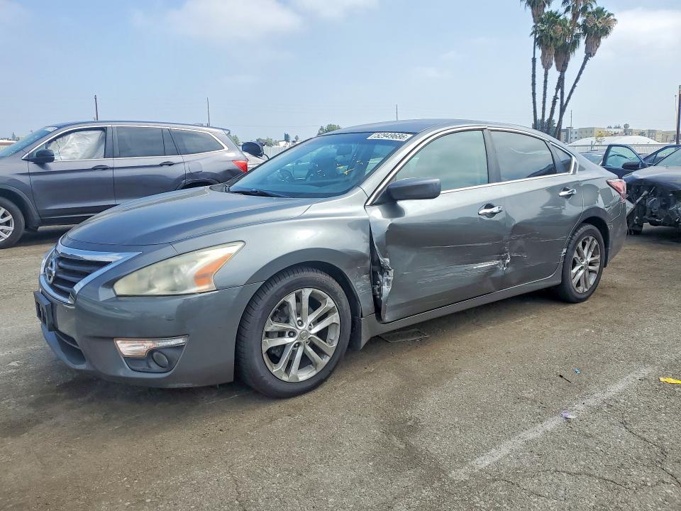 Продаж на аукціоні авто 2015 Nissan Altima, vin: 1N4AL3AP4FC270242, номер лоту: 52949686