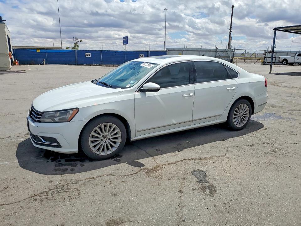 51311556 :رقم المزاد ، 1VWBT7A3XHC072851 vin ، 2017 Volkswagen Passat مزاد بيع