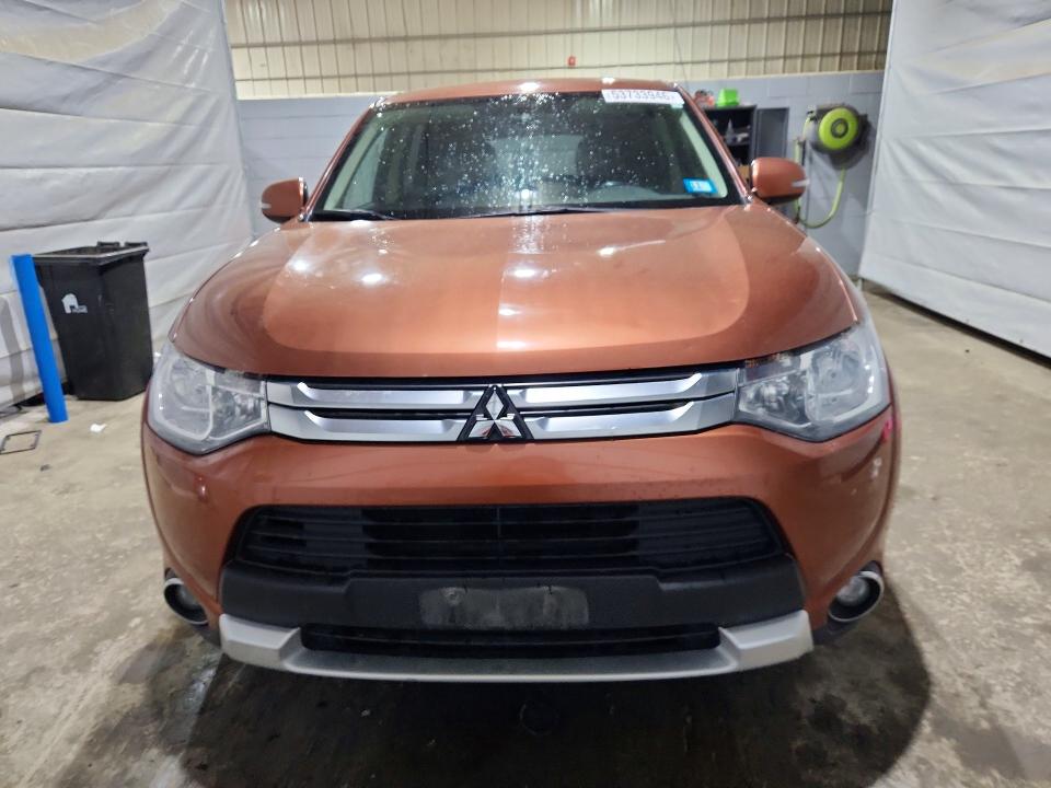 Продаж на аукціоні авто 2015 Mitsubishi Outlander, vin: JA4AZ3A35FZ000112, номер лоту: 53733946