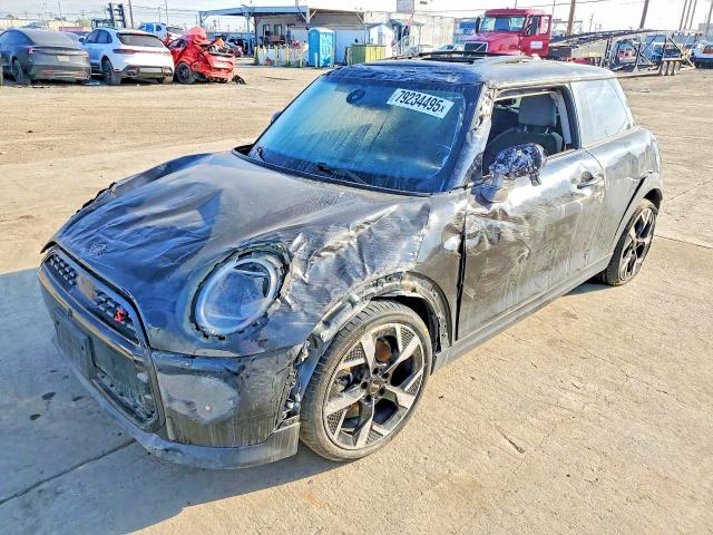 53295496 :رقم المزاد ، WMW23GD06S2W35165 vin ، 2025 Mini Cooper مزاد بيع