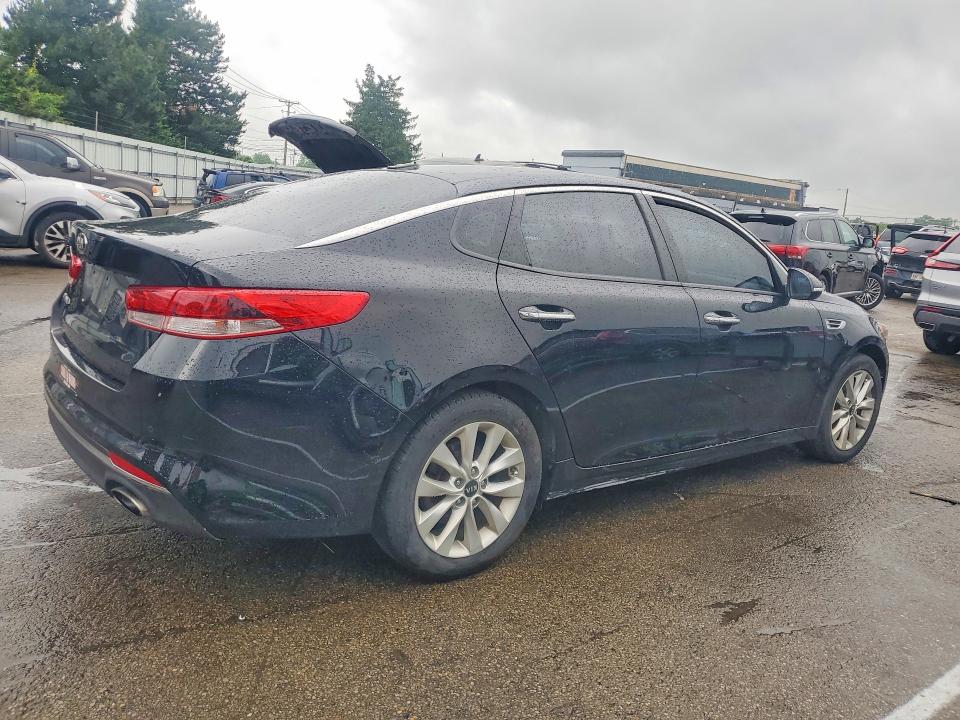 Продажа на аукционе авто 2018 Kia Optima, vin: 5XXGT4L37JG254808, номер лота: 54418526