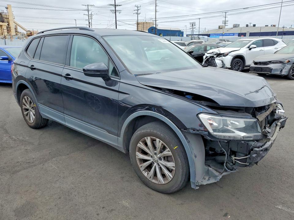 2018 Volkswagen Tiguan მანქანა იყიდება აუქციონზე, vin: 3VV1B7AX0JM059293, აუქციონის ნომერი: 53444756