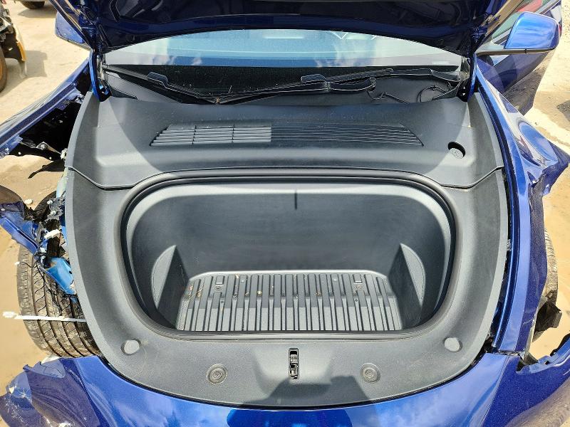 52920756 :رقم المزاد ، 5YJYGDEE3MF071128 vin ، 2021 Tesla Model Y مزاد بيع