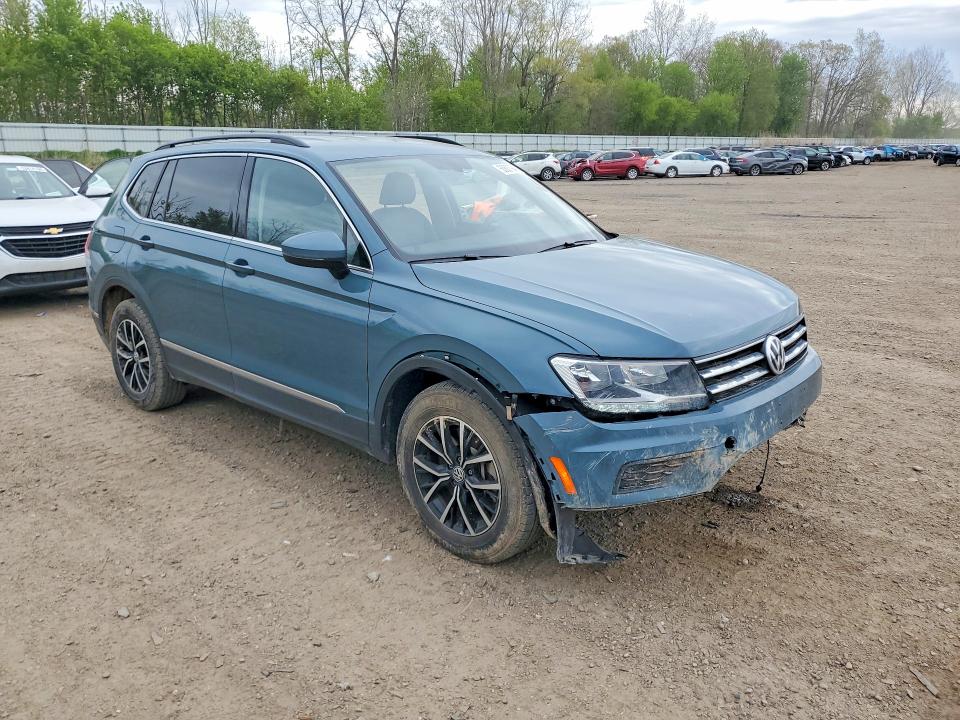 53637946 :رقم المزاد ، 3VV2B7AX1MM153949 vin ، 2021 Volkswagen Tiguan مزاد بيع