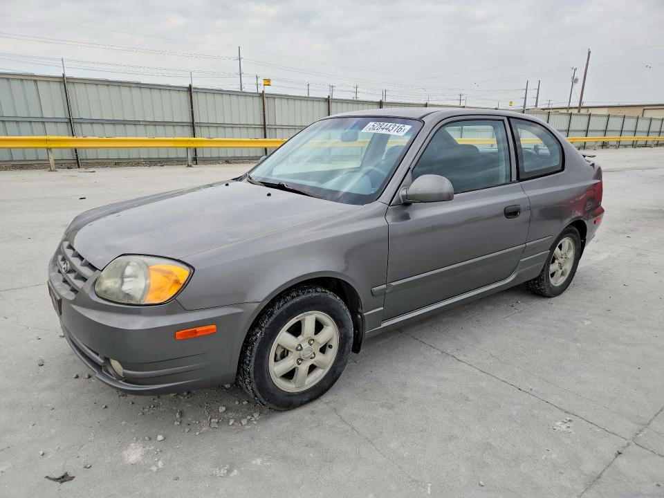 52844316 :رقم المزاد ، KMHCG35C75U322188 vin ، 2005 Hyundai Accent مزاد بيع